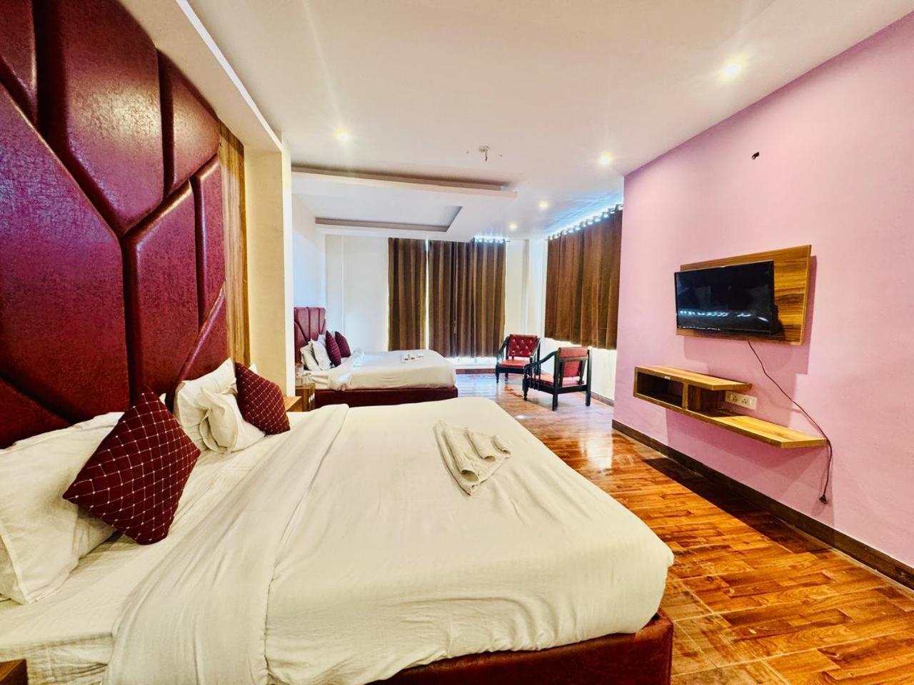 Royal Majestic View Point Lodge Manāli Екстериор снимка