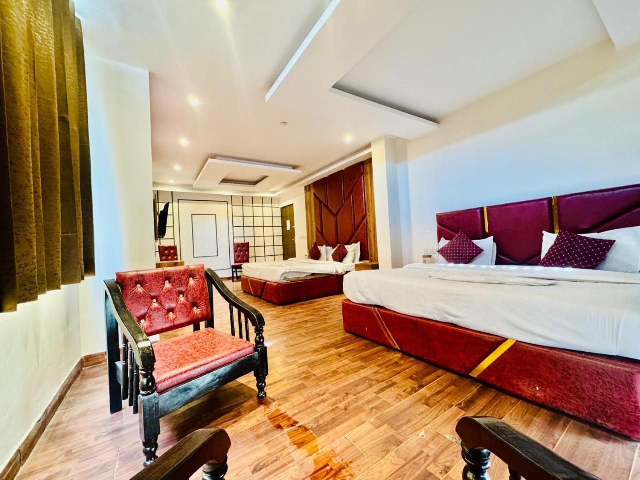Royal Majestic View Point Lodge Manāli Екстериор снимка