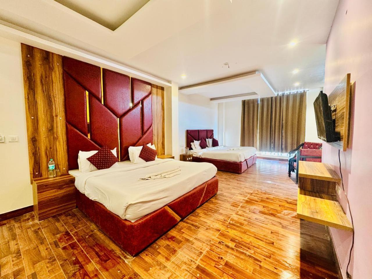 Royal Majestic View Point Lodge Manāli Екстериор снимка